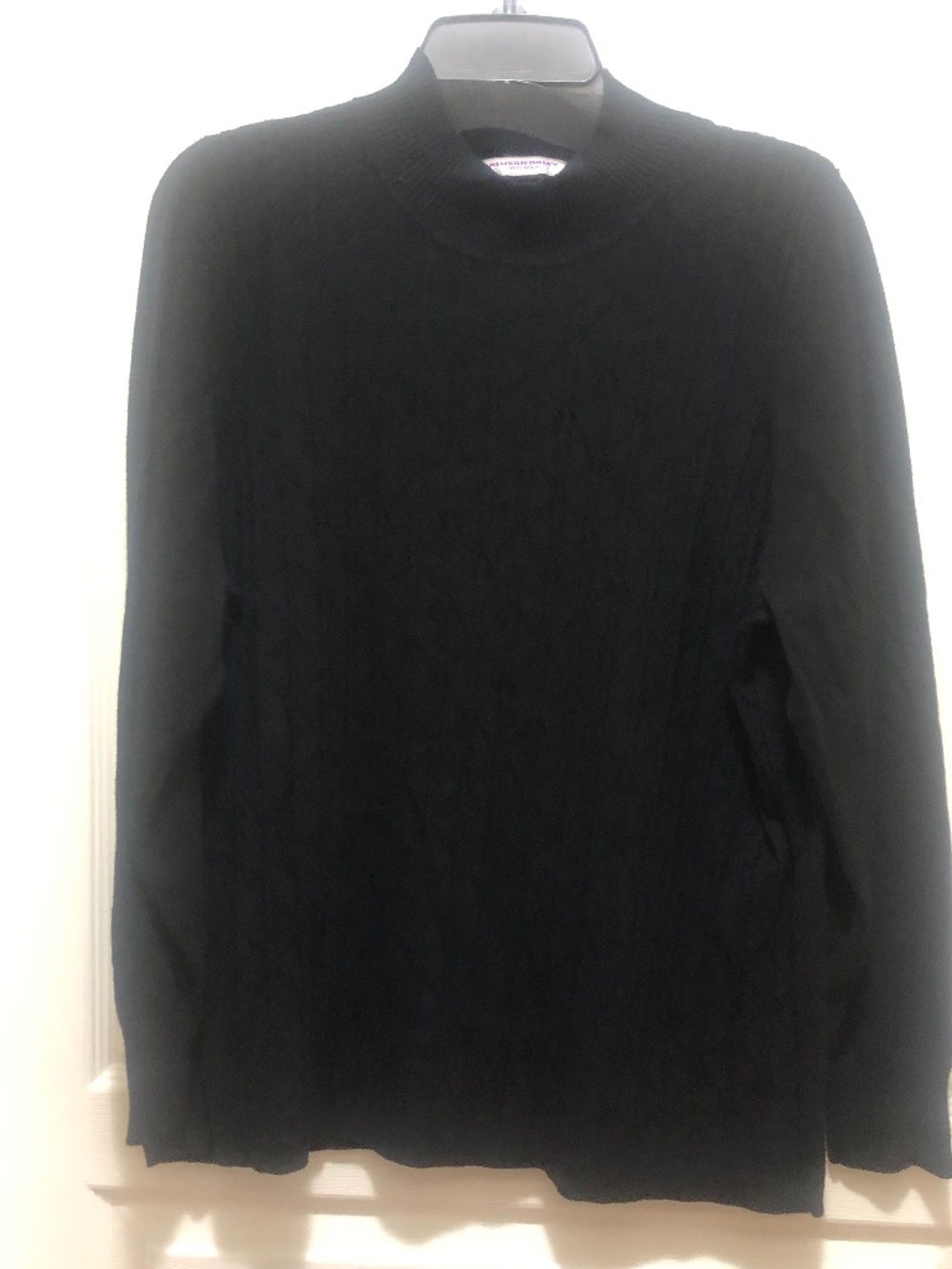 Women’s 2X black texture knit sweater long sleeve